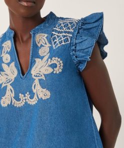 Lyndacasillas.shop05d7d6b814 1