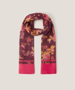 Lyndacasillas.shop08125155c2 1