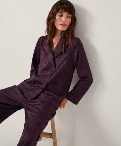 Lyndacasillas.shop1073b429cc 1