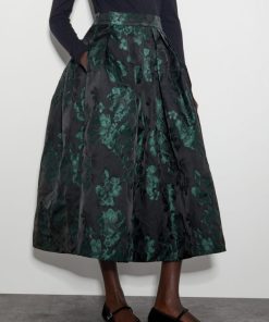 Lyndacasillas.shop2471f10606 2