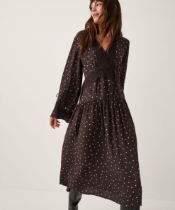 Lyndacasillas.shop2b5ee4ef2a 1