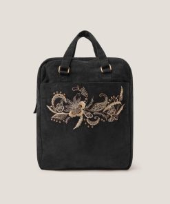 Lyndacasillas.shop3711a188fe 1