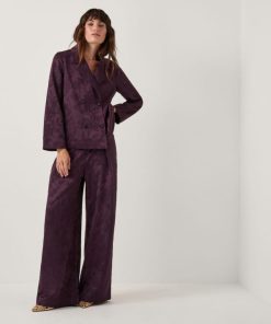 Lyndacasillas.shop37125c018b 1