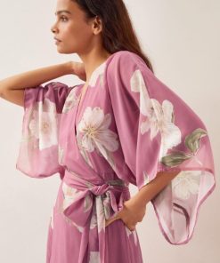 Lyndacasillas.shop3c1e5e4769 2