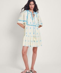 Lyndacasillas.shop4e1fc9e6a1 1