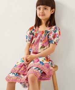 Lyndacasillas.shop5eb063233b 1