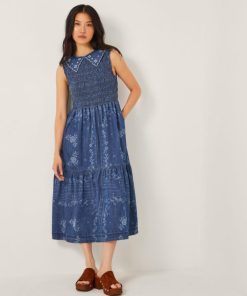 Lyndacasillas.shop5f04bab3c8 1