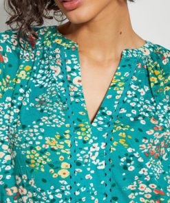 Lyndacasillas.shop5f50596dcd 4