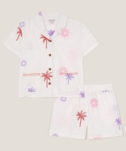 Lyndacasillas.shop6245f8e228 1