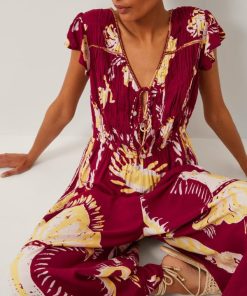 Lyndacasillas.shop66c7061f14 1