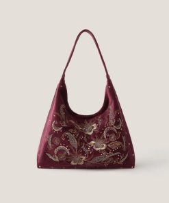 Lyndacasillas.shop8fd40c0d23 1