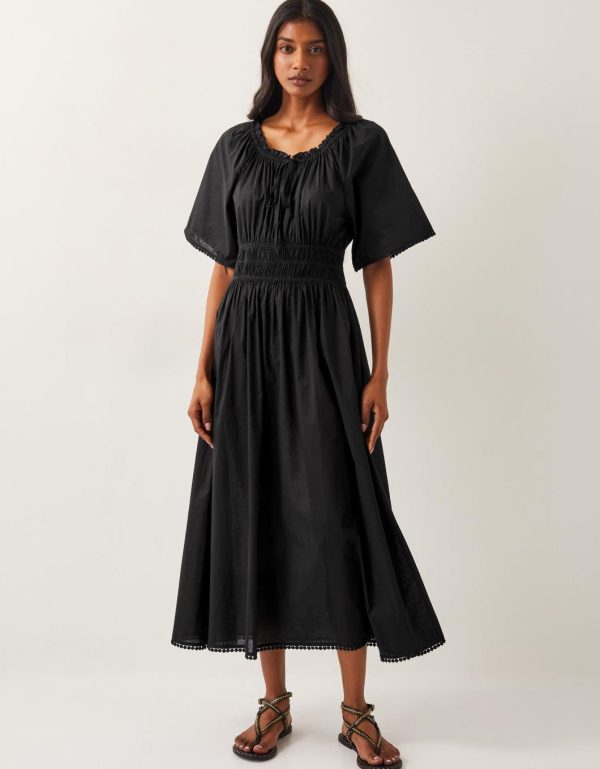 Lyndacasillas.shop9801fac45b 1