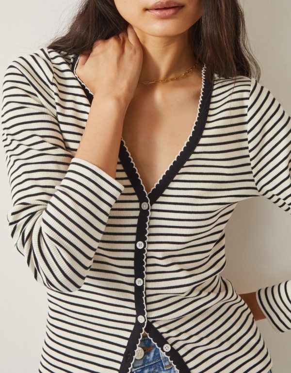 Lyndacasillas.shopb7fc4f1666 3