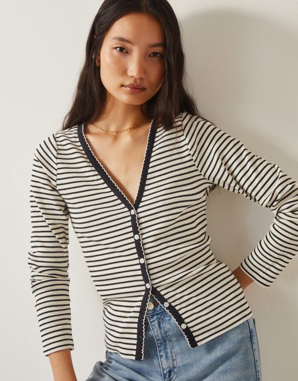 Lyndacasillas.shopb7fc4f1666 5