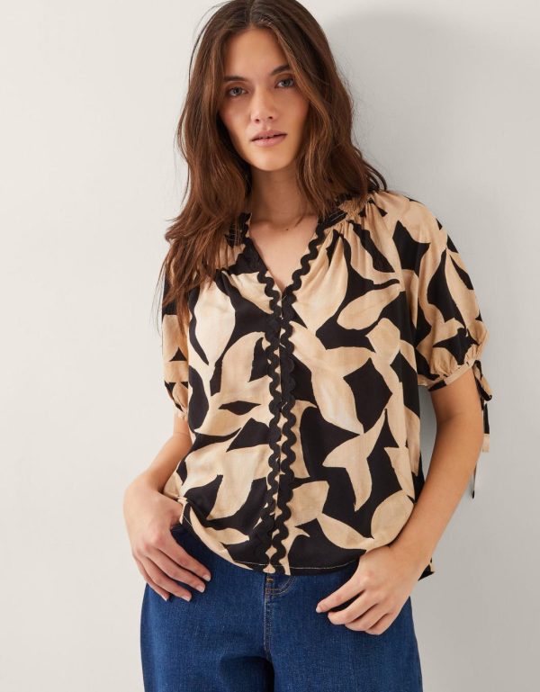 Lyndacasillas.shopc165a58277 1