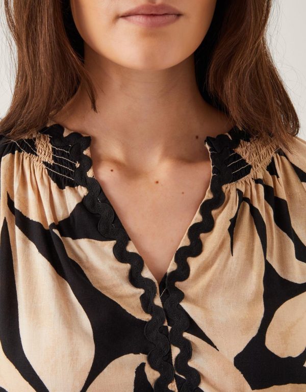 Lyndacasillas.shopc165a58277 2