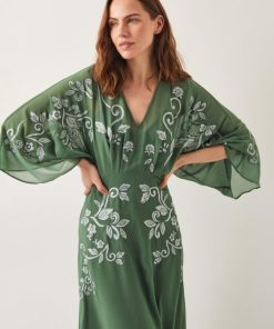 Lyndacasillas.shopc1f02af3c6 2