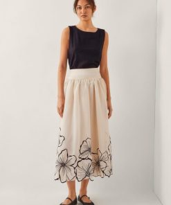 Lyndacasillas.shopc2ea2b898e 2