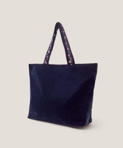 Lyndacasillas.shopcd742ec7c4 2