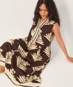 Lyndacasillas.shopd18603fbb8 4