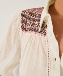 Lyndacasillas.shopea3058ac64 4