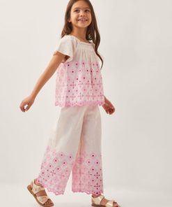 Lyndacasillas.shopeb1d82f8e9 1