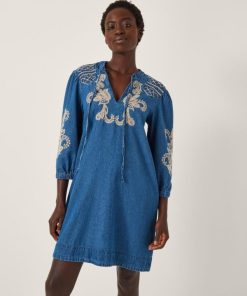 Lyndacasillas.shopf85c630fb3 1