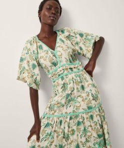 Lyndacasillas.shopf8809a7d10 4